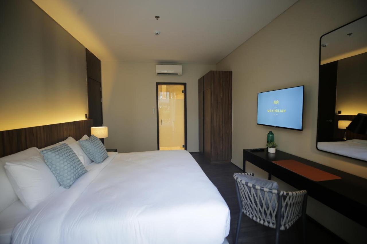 The Maximilian Hotel Kota Cauayan Bagian luar foto